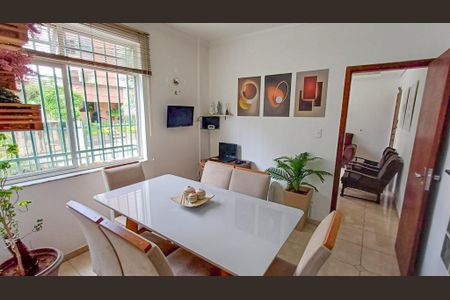 Apartamento à venda com 234m², 3 quartos e 2 vagas Apartamento à venda com 234m², 3 quartos e 2 vagasSala