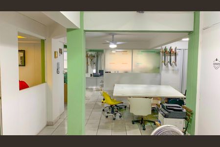 Apartamento à venda com 234m², 3 quartos e 2 vagas Apartamento à venda com 234m², 3 quartos e 2 vagasQuarto 2