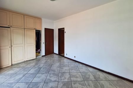 Apartamento à venda com 145m², 3 quartos e 2 vagasSuíte 1