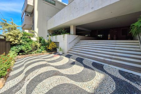 Apartamento à venda com 145m², 3 quartos e 2 vagasFachada