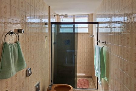 Apartamento à venda com 145m², 3 quartos e 2 vagasBanheiro da Suíte 1