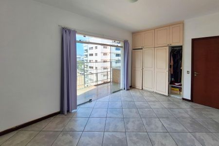 Apartamento à venda com 145m², 3 quartos e 2 vagasSuíte 1