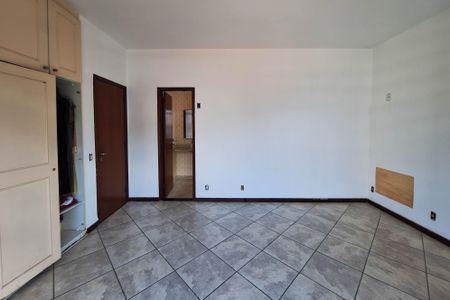 Apartamento à venda com 145m², 3 quartos e 2 vagasSuíte 1