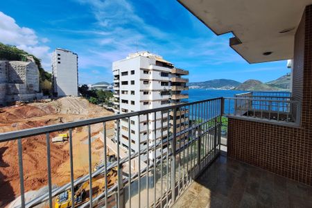 Apartamento à venda com 145m², 3 quartos e 2 vagasSuíte 1