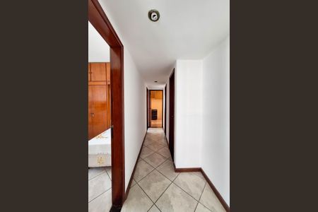 Apartamento à venda com 145m², 3 quartos e 2 vagasCorredor