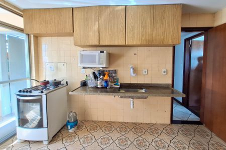 Apartamento à venda com 145m², 3 quartos e 2 vagasCozinha