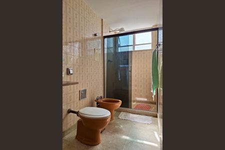 Apartamento à venda com 145m², 3 quartos e 2 vagasBanheiro da Suíte 1