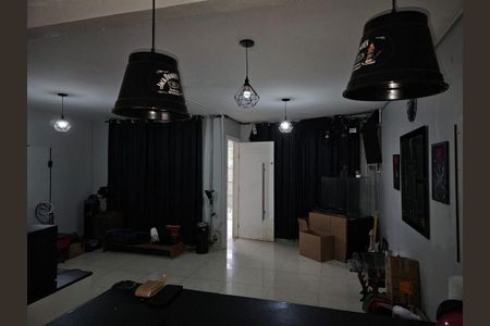 Casa à venda com 130m², 3 quartos e 2 vagas