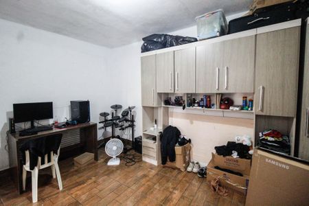 Casa à venda com 180m², 4 quartos e 1 vaga Casa à venda com 180m², 4 quartos e 1 vagaQuarto 1