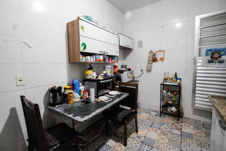 Casa à venda com 180m², 4 quartos e 1 vaga Casa à venda com 180m², 4 quartos e 1 vagaCozinha