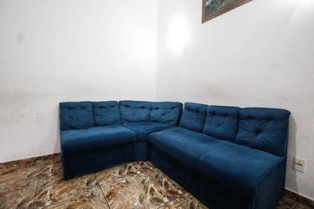 Casa à venda com 180m², 4 quartos e 1 vaga Casa à venda com 180m², 4 quartos e 1 vagaSala