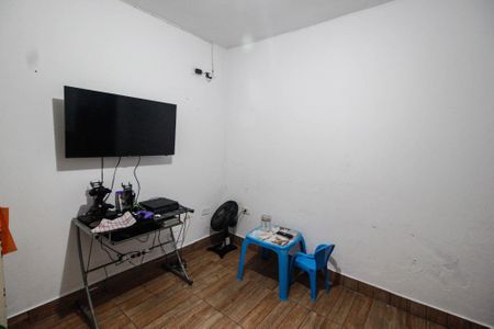 Casa à venda com 180m², 4 quartos e 1 vaga Casa à venda com 180m², 4 quartos e 1 vagaSuíte