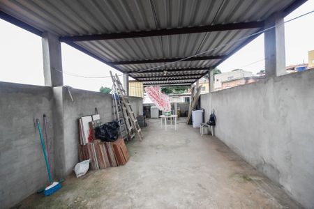 Casa à venda com 180m², 4 quartos e 1 vaga Casa à venda com 180m², 4 quartos e 1 vagaÁrea de serviço