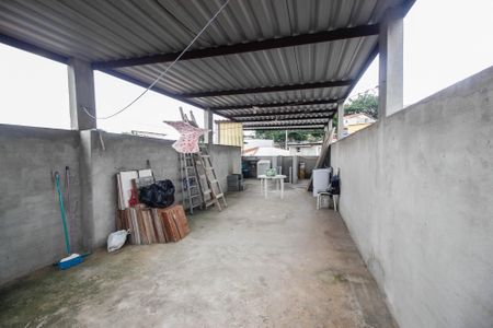 Casa à venda com 180m², 4 quartos e 1 vaga Casa à venda com 180m², 4 quartos e 1 vagaÁrea de serviço