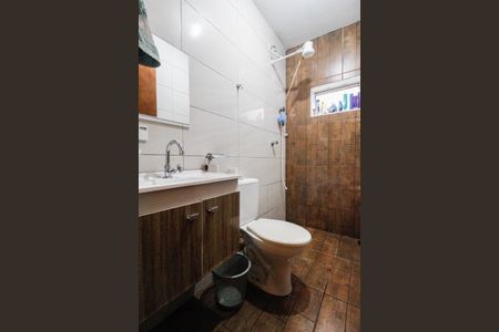 Casa à venda com 180m², 4 quartos e 1 vaga Casa à venda com 180m², 4 quartos e 1 vagaBanheiro 2