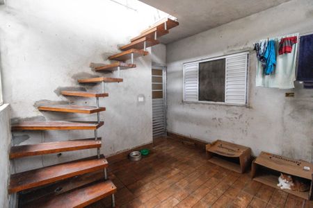 Casa à venda com 180m², 4 quartos e 1 vaga Casa à venda com 180m², 4 quartos e 1 vagaQuintal