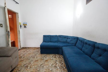 Casa à venda com 180m², 4 quartos e 1 vaga Casa à venda com 180m², 4 quartos e 1 vagaSala