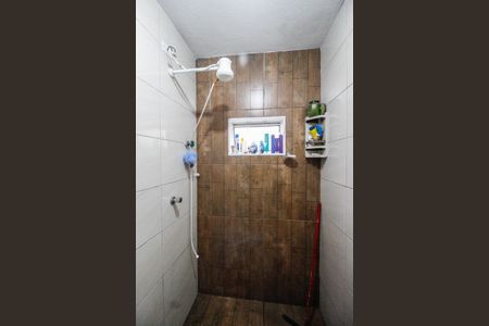 Casa à venda com 180m², 4 quartos e 1 vaga Casa à venda com 180m², 4 quartos e 1 vagaBanheiro 2