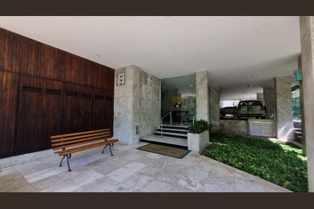 Apartamento para alugar com 70m², 3 quartos e sem vaga Apartamento para alugar com 70m², 3 quartos e sem vagaHall