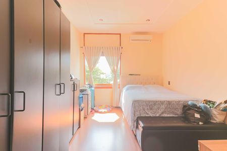 Casa à venda com 350m², 5 quartos e 3 vagas Casa à venda com 350m², 5 quartos e 3 vagasSuíte 4