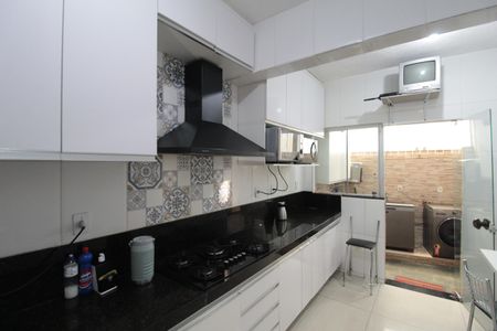 Casa à venda com 150m², 3 quartos e 2 vagasCozinha