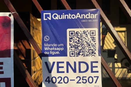 Casa à venda com 150m², 3 quartos e 2 vagas Casa à venda com 150m², 3 quartos e 2 vagasPlaquinha Instalada