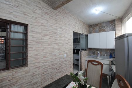 Casa à venda com 150m², 3 quartos e 2 vagasÁrea de Serviço