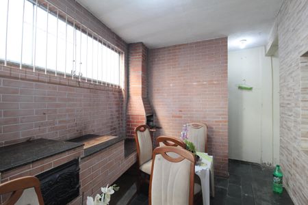 Casa à venda com 150m², 3 quartos e 2 vagasÁrea de Serviço