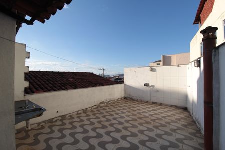 Casa à venda com 150m², 3 quartos e 2 vagasTerraço