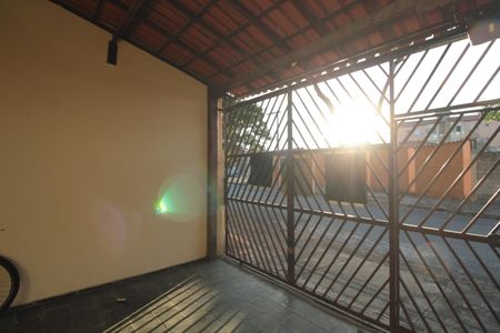 Casa à venda com 150m², 3 quartos e 2 vagasGaragem