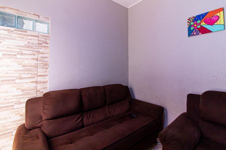 Casa à venda com 104m², 2 quartos e 1 vaga Casa à venda com 104m², 2 quartos e 1 vagaSala