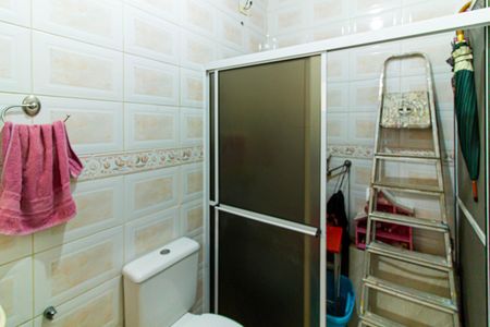 Casa à venda com 104m², 2 quartos e 1 vaga Casa à venda com 104m², 2 quartos e 1 vagaBanheiro de Serviço