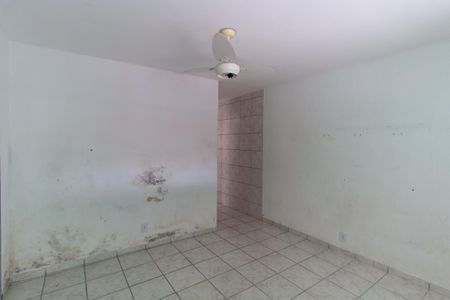 Casa para alugar com 80m², 2 quartos e 2 vagas Casa para alugar com 80m², 2 quartos e 2 vagasSala