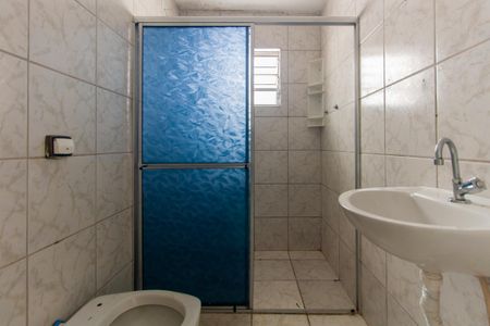 Casa para alugar com 80m², 2 quartos e 2 vagas Casa para alugar com 80m², 2 quartos e 2 vagasBanheiro