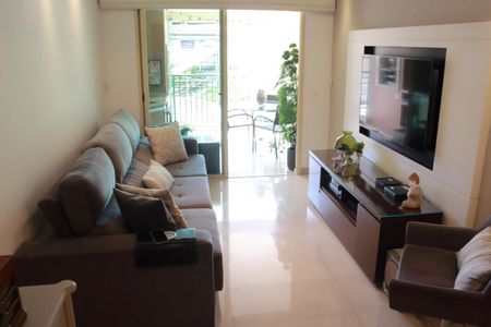 Apartamento à venda com 126m², 3 quartos e 3 vagasSala