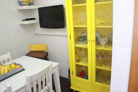 Apartamento à venda com 126m², 3 quartos e 3 vagasCozinha