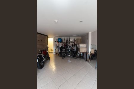 Casa à venda com 169m², 3 quartos e 3 vagas Casa à venda com 169m², 3 quartos e 3 vagasGaragem