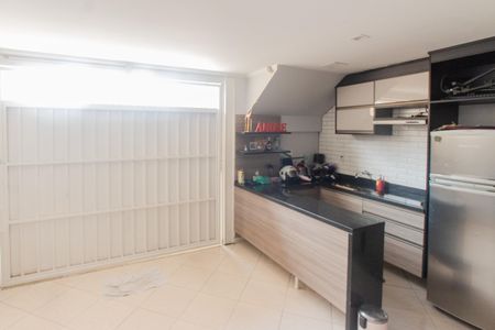 Casa à venda com 169m², 3 quartos e 3 vagas Casa à venda com 169m², 3 quartos e 3 vagasGaragem