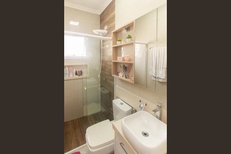 Casa à venda com 169m², 3 quartos e 3 vagas Casa à venda com 169m², 3 quartos e 3 vagasBanheiro da Suíte 2