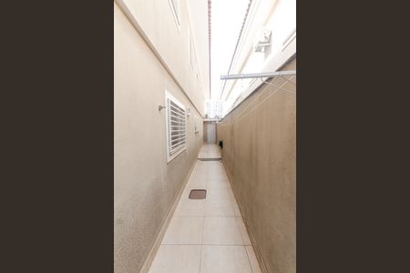 Casa à venda com 169m², 3 quartos e 3 vagas Casa à venda com 169m², 3 quartos e 3 vagasCorredor