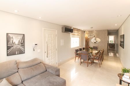 Casa à venda com 169m², 3 quartos e 3 vagas Casa à venda com 169m², 3 quartos e 3 vagasSala