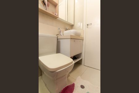 Casa à venda com 169m², 3 quartos e 3 vagas Casa à venda com 169m², 3 quartos e 3 vagasBanheiro da Suíte 2