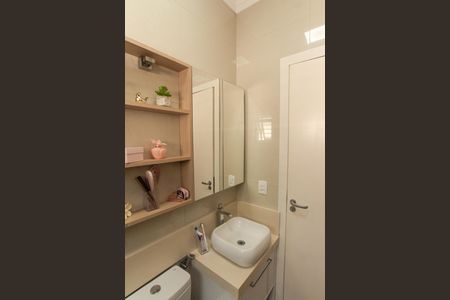 Casa à venda com 169m², 3 quartos e 3 vagas Casa à venda com 169m², 3 quartos e 3 vagasBanheiro da Suíte 2