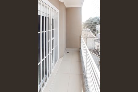 Casa à venda com 169m², 3 quartos e 3 vagas Casa à venda com 169m², 3 quartos e 3 vagasSuíte 1 - Varanda