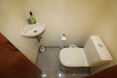 Casa à venda com 130m², 2 quartos e 3 vagasLavabo