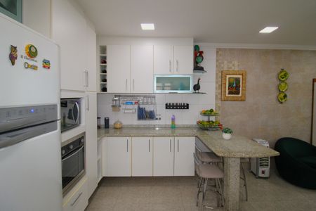 Casa à venda com 130m², 2 quartos e 3 vagasSala / Cozinha