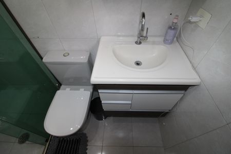 Casa à venda com 130m², 2 quartos e 3 vagasQuarto 1 - Banheiro