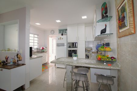 Casa à venda com 130m², 2 quartos e 3 vagasSala / Cozinha