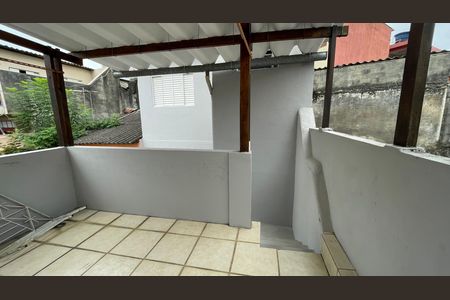 Casa para alugar com 135m², 4 quartos e 2 vagas Casa para alugar com 135m², 4 quartos e 2 vagasVaranda