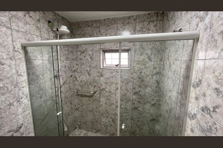 Casa para alugar com 135m², 4 quartos e 2 vagas Casa para alugar com 135m², 4 quartos e 2 vagasBanheiro